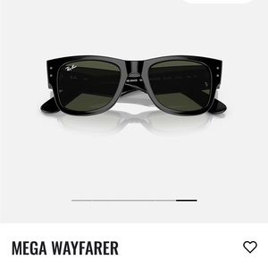 Mega wayfarer in polished black. Polarized lenses.